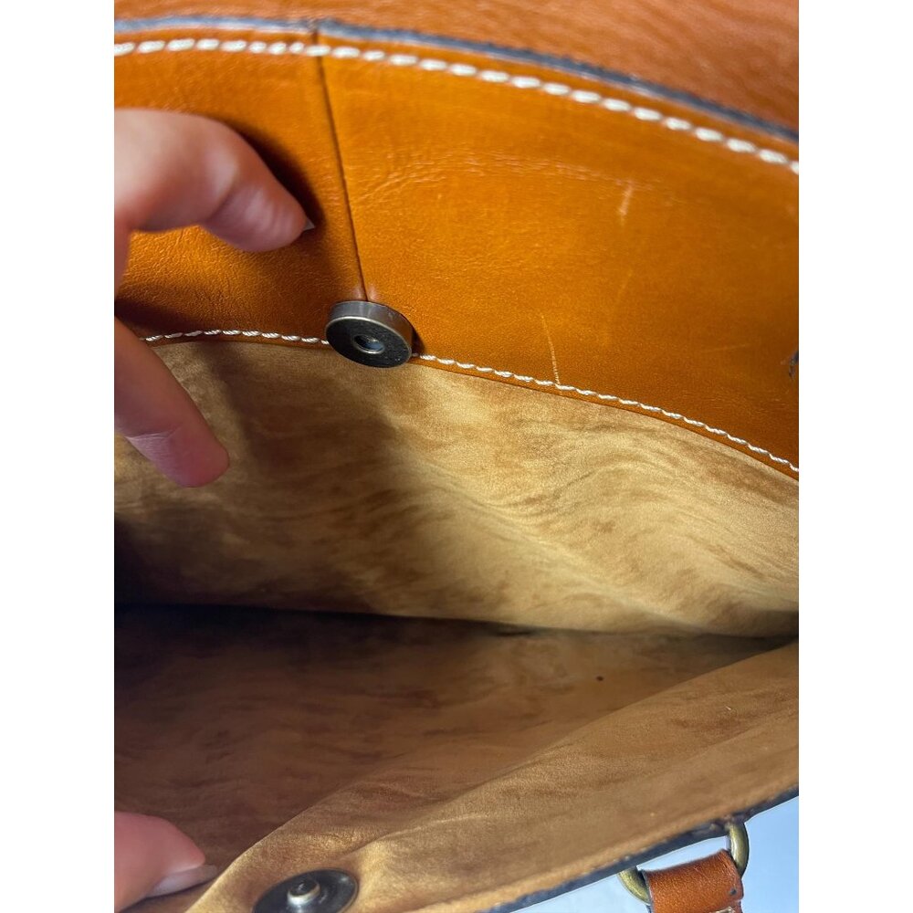 Patricia Nash Tan Leather Satchel Bag With Brass Lock & Dual Handles Spacious - Picture 3 of 7